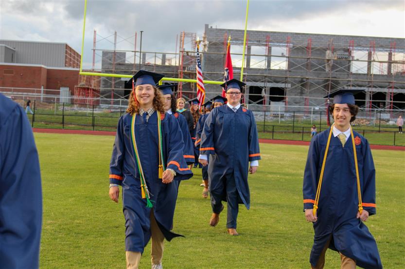 Seniors graduate from Summit High